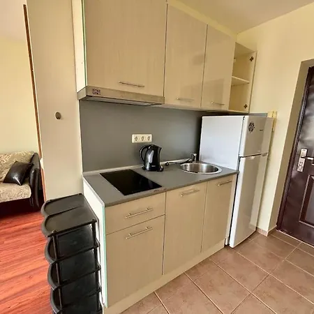 студия форт нокс * Sluneční pobřeží